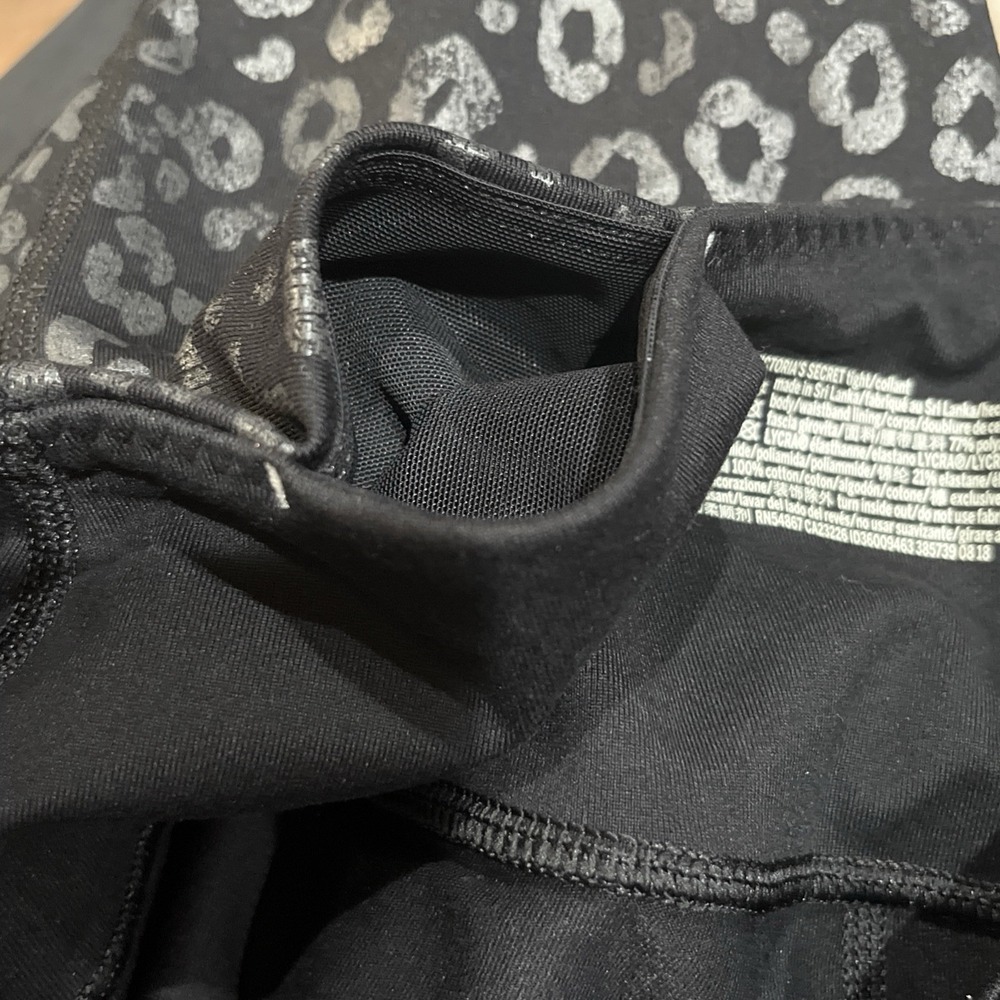 Victorias Secret VSX Sport Knock Out Legging Womens Size S Black Gray Activewear - Picture 7 of 8